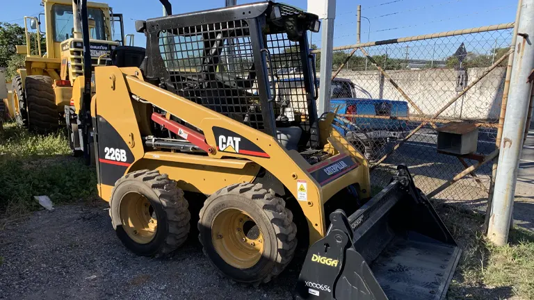 Caterpillar 226B Skid Steer