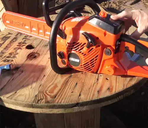 Echo CS-400 Winter Chainsaw Displaying top of the table