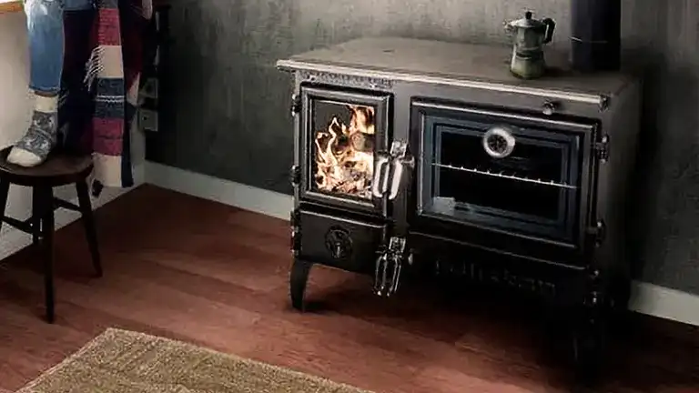 A Personal Experience about Multifunctional 214-3D High-Efficiency Black Wood Burning Large Iron Stove