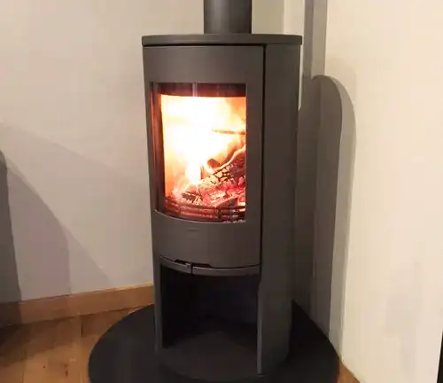 Installed in the Corner of the house Oval Curved Wood Burning Multi-fuel Stove 11kw