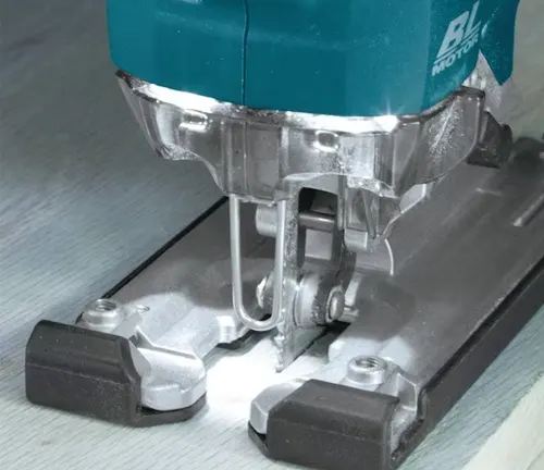 Makita Jig Saw in action