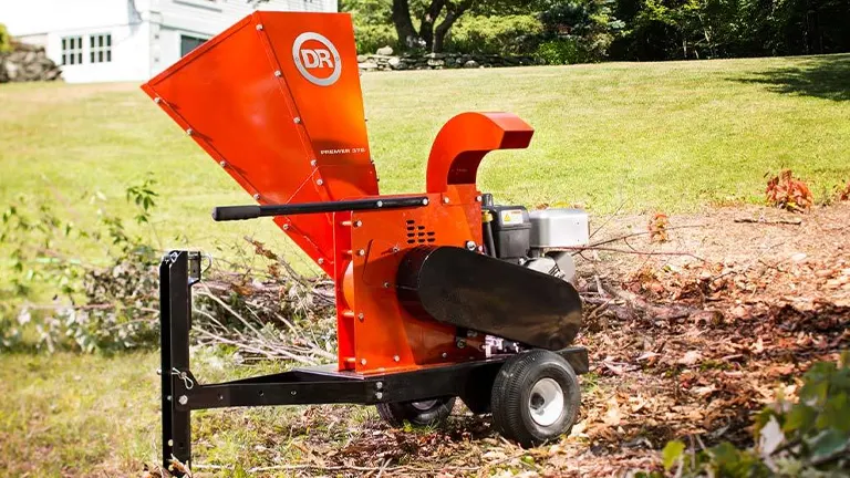 DR Premier 375 CP53037DMN Self-Feeding Wood Chipper