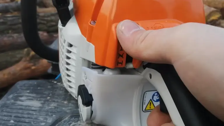 STIHL 251 Chainsaw Ease of Use