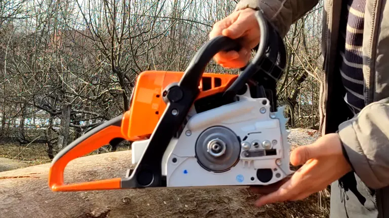 STIHL MS 250 Chainsaw Safety and Comfort