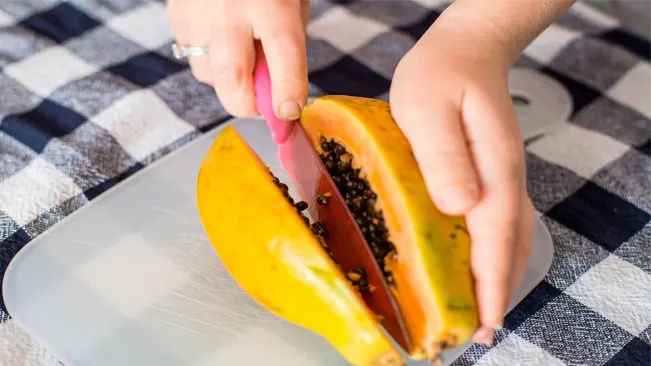 Cutting the Papaya
