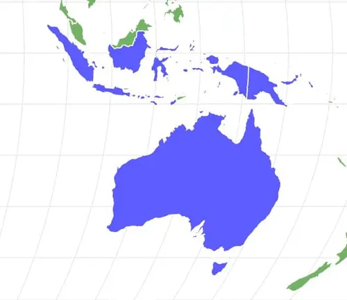 Map of Australia with blue and green areas indicating distribution of Emerald Tree Monitor.