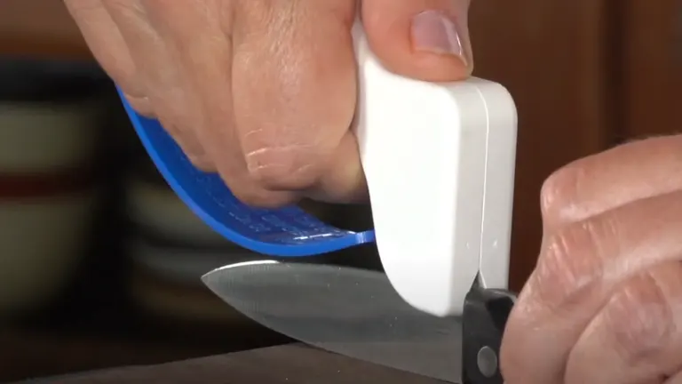 Person using AccuSharp Knife