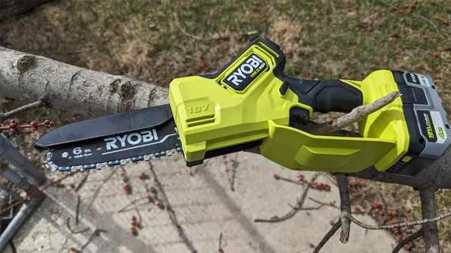 Ryobi 18V One+ Mini Pruning Chainsaw Review 1